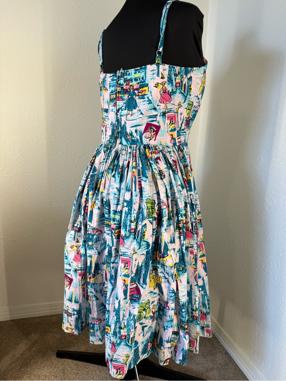 Pinup Couture Jenny Paris dress xl